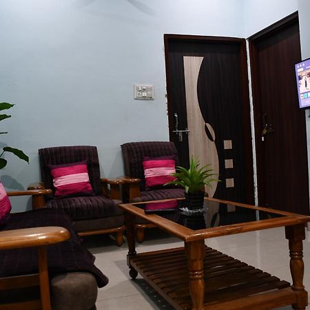 Indra Apartment Varanasi Ngoại thất bức ảnh